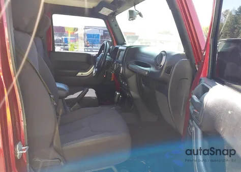 2013 Jeep Wrangler Unlimited Sport из США, поврежденный, VIN 1C4BJWDG6DL514603